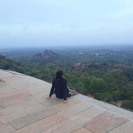 Hewage Resort Anuradhapura Eksteriør billede